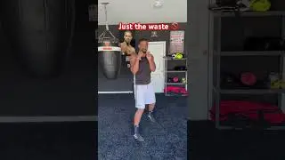 Slight squat, slight bend #boxing #boxingtraining  #boxingtraining #olympicmedalist #worldchampion