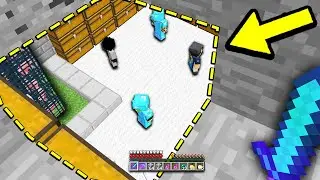 this rich Minecraft Base was FULL of ONLINE PLAYERS.. but will we be able to RAID IT?! (INSANE)