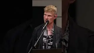 Внутри творческого процесса матери