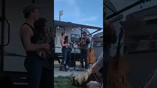 @nevercomedownband Tygh Valley, Oregon. #enjoinglife #bluegrassmusic  #sweetsounds #music #mandolin 