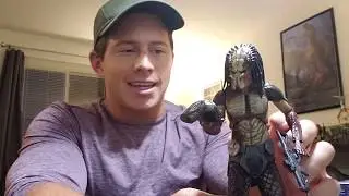 NECA The Predator Lab Escape Fugitive Predator Review