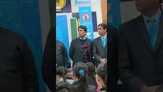 मोबाइल ने कर दिया बचपन खत्म Smartphone and Social Media Addiction by Dr. Vinay Gupta 