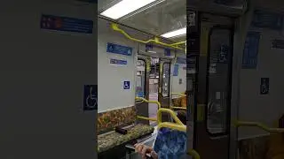 EDI Comeng doors closing #edi #comeng #ptv #train #metrotrains #metro