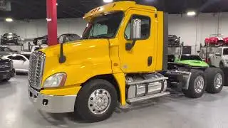 2018 Freightliner Cascadia 125 6x4 T/A Day Cab