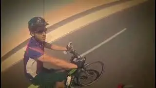 l'Algerie a vélo souvenir sur route #Wargran a  #Hassi-Messaoud désert #algerie