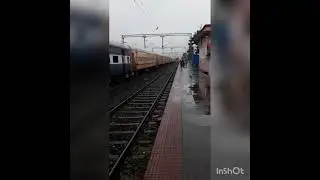👉👉🚂🚂saharsa sealdah hatebazare Express coming to labha station 👉🚂 trip of lava to saharsa 👈🙏🙏