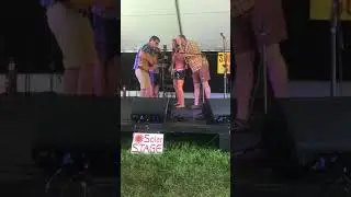The Goldsberrys - No Wine Til The Weekend