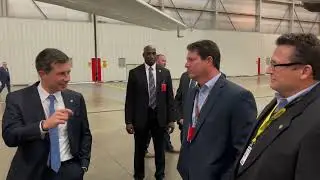 US Transportation Secretary @petebuttigieg visits @upsairlines in Louisville