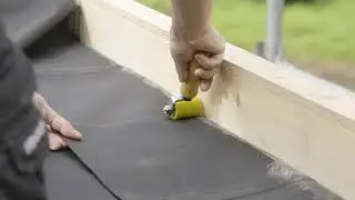 Lijmen randen en opstanden EPDM dakbedekking. Tips en Tricks voor het lijmen van EPDM dakbedekking.