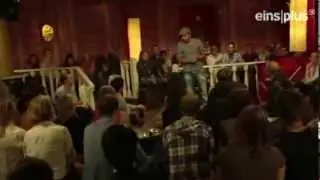Simon Pearce StandUpMigranten
