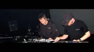 Autechre - MCR Quarter (Live in Manchester 1998)