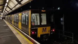 SHORT SERVICE: Tyne and Wear Metro: Metrocar 4044 between Airport and Regent Centre | Green Line