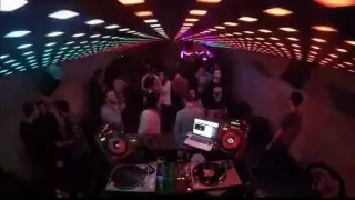 Diggers Factory Live Show w/ Johnny B Jizz B2B Paul Sinh B2B Pal Cosmo (Beat &agrave; l&rsquo;air)