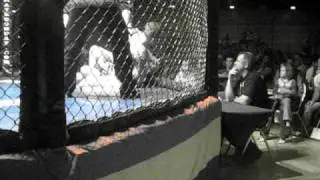 CHAD ROUND 1 VS  DWIGHT PARKER