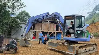 Dang and Thanh were overjoyed to receive help from kind people in building a new house.