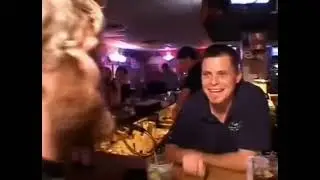 Knoxville Pays for Everyones Drinks with Bam's Card!