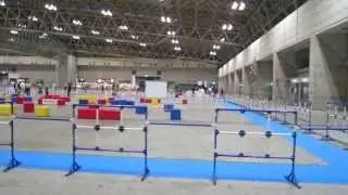 【CEATEC2013】 だだっ広～いHall7,8  カーメーカーの走行デモ会場