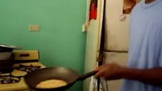 Amazing Talent How to flip pancakes without using a spatula Simply Amazing