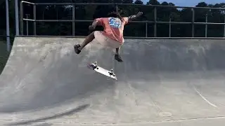 Huge front heelflip on the quarter and learning fs flip in one day 12 month skate progression😤