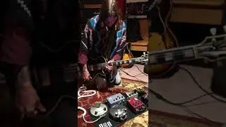 Nick Perri pre-rehearsal jam with The Underground Thieves