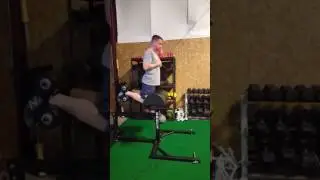 Glute Ham Raise - on equipment