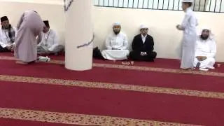 تلاوة رائعة للطالب عسل يانتو بحلقات عاشور بخاري