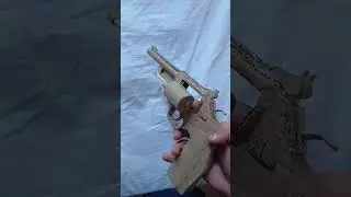 S&W M66