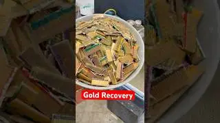 Извлечение золота из старых видеокарт Gold Fingers #добавлениезолота #золотодобыча