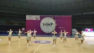 Križevačke mažoretkinje - group baton stage seniors