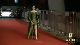 LTAO artist : Xu Yiyang walking Red Carpet at Esquire MAHB Awards Ceremony (201210)