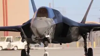 Ultimo volo degli AV-8B Harrier II del VMA-211 (last flight)