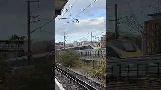 Eurostars pass at speed through Ashford in the wet #Trains #Class373 #Class374 #Eurostar