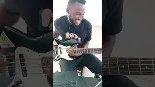 This  bass guitarist is setting this song on 🔥 ,Praise your way out of that situation. .