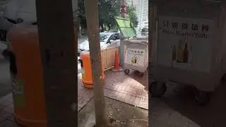 Nungguin majkn di bawah apartemen tsuen wan