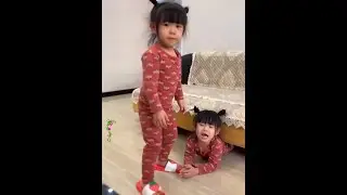 Baby Sister Fight,Two Baby Funny  And Comedy As Comedy subscribe nowi and share