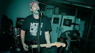 Spanish Love Songs - Bellyache live in Italy