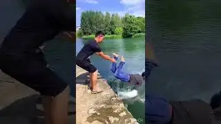 Top funny😂😁😄 comedy video and very funny😂😁😄😃 like and subscribe 200k complete, kara Bhai 😎☠️