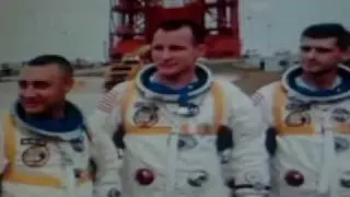 Apollo 1 crew poses in thier spacesuits