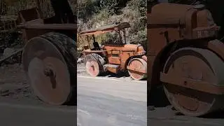 Road Roller accident 😲 OMG 😲 😭 😳