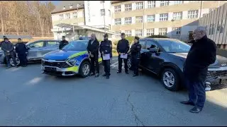 Nowe policyjne radiowozy