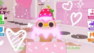 SUCCESSFULLY TRADED FOR MEGA STRAWERRY PENGUIN IN ADOPT ME! 🍓💞🐧💞🍓🍓🐧✨