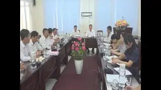 The Chairman of the People's Committee of Phu Loi Ward worked with the Department of Economic, In...