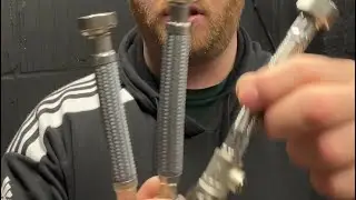 Flexible hoses for toilets and taps