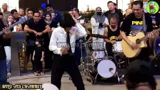 KETIBAAN EBADY JACKSON DI HADAPAN MCD B.BINTANG FT SENTUHAN BUSKERS BIKIN PENONTON BERSORAK...