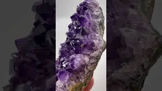 Amethyst Druzy Bed with Golden Goethite