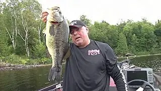 Rage DB Craw Crushing hawgs in deep timber- Extreme Angler TV