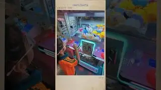 Ketika mesin capit boneka digoyang goyang