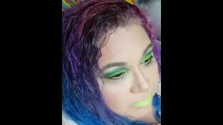 Kryolan Neon Lime and 120 palette shadows