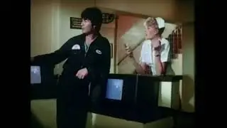 Halloween 2 1981 - Mr. Garrett deleted TV scene - Drugs