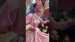 Oh My God...Isha Ambani kitni excite ho gayi hai na? | So Bollywood | Honey Singh Songs